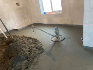 Полусухая стяжка пола механизированным способом в Москве и обл