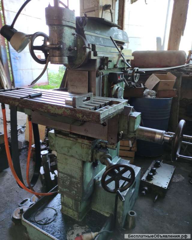 Станок фрез-ый 676П (6М76П)