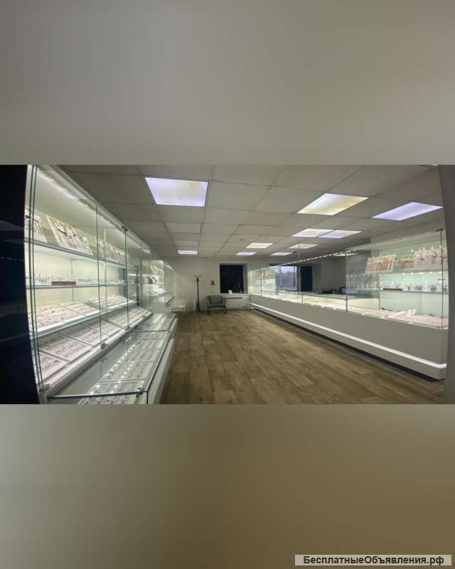 Шушенское. Продам 3 отдела в маг. КОРОНА