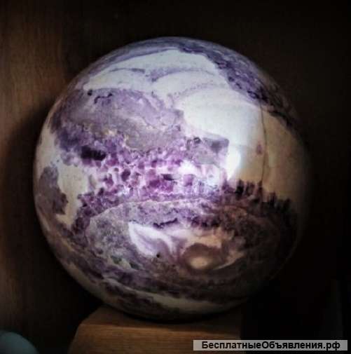 Шар из даурского флюорита