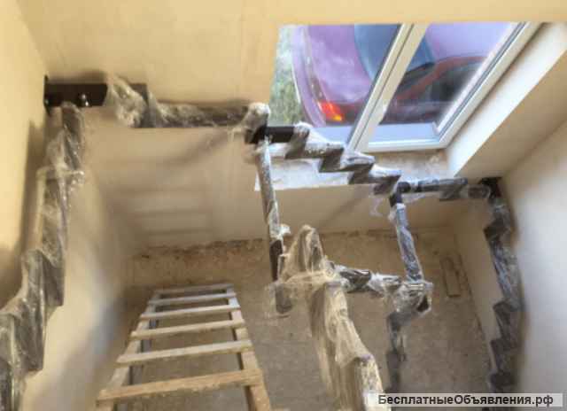 Лестницы. Лестницу на второй этаж. Лестница деревянная