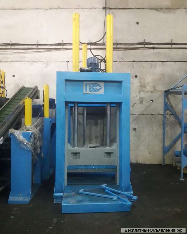 Гильотина гидравлическая ГГР-1000 для картона и тюков