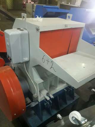 Дробилка SWP - 520 для измельчения литников и твердых полимеров