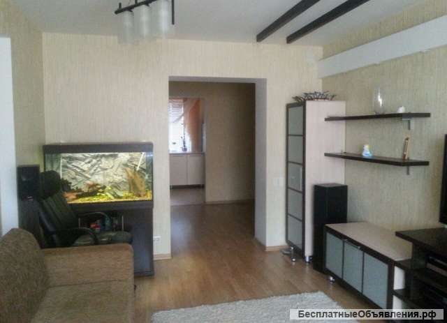 2-к, Толстого-17, Центр