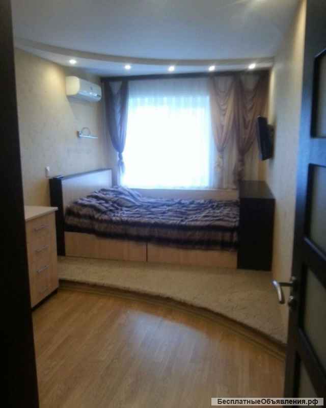 2-к, Толстого-17, Центр