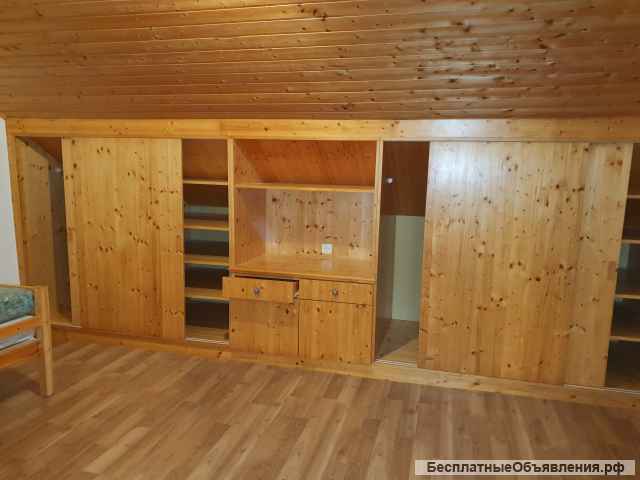 Дом на две семьи с красивым садом