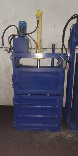 Гидравлический Пресс для пленки и макулатуры ПГП-4 Стандарт