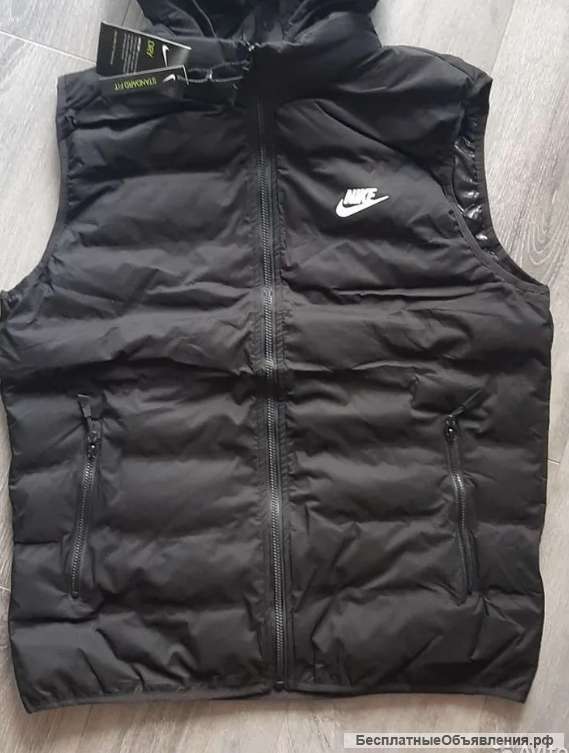 Жилетки и безрукавки мужские Nike