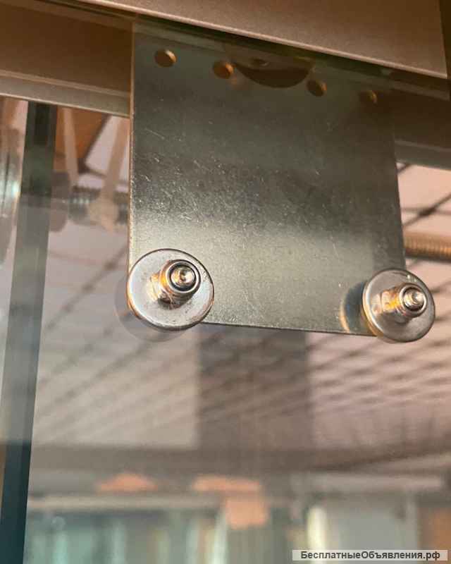 Оборудование для зоогостиницы. Вольер из стекла в идеальном состоянии.