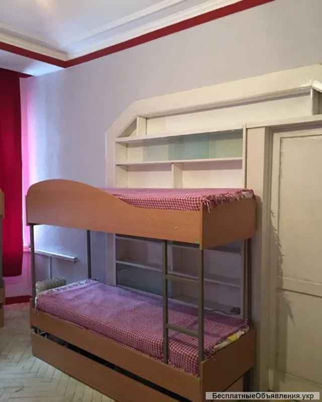 Хостел Киев М. Театральная. М. Дворец спорта. М. Площадь Льва Толстого