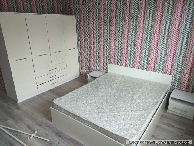 Спальный гарнитур