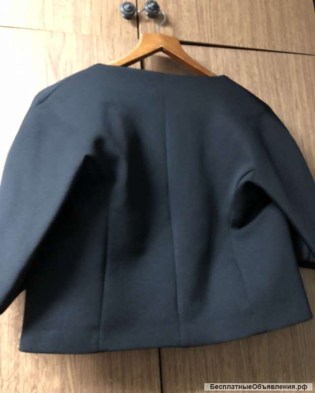 Короткий жакет
