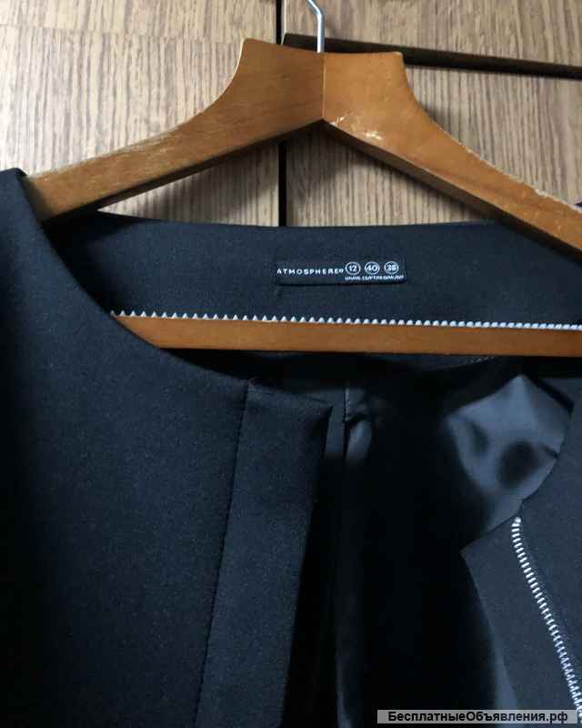 Короткий жакет