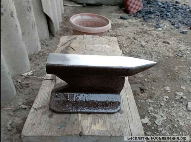Наковальни из рельса