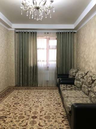 2-комнатную квартиру, мкр. Средний Джал, 72 000 $, б/п