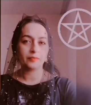 Предсказание. Ясновидящая Поможет вам в день обращения Решит семейные проблемы изменит твою жизнь