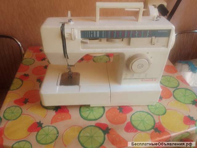Швейная машинка зингер