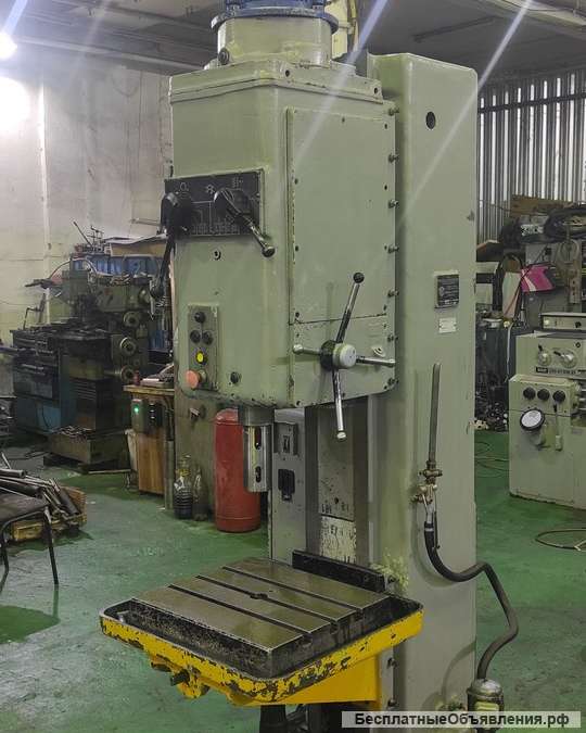 Вертикальный сверлильный станок 2н150