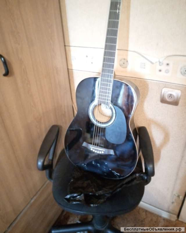 Гитара акустическая новая
