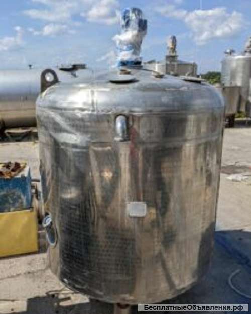 Емкость нержавеющая, объём 1 куб.м., Я1-ОСВ-1, рубашка, термос, мешалка, инв 1902