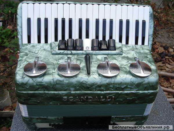 Аккордеон пр-ва италии- Scandalli