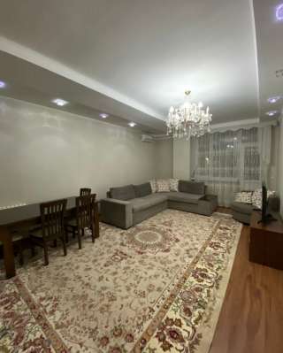 3-комнатную квартиру, Ахунбаева/ Тыныстанова, СК "Имарат Строй", б/п