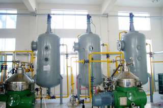 Оборудование для выгонки водяной и клейкого вещества из масла