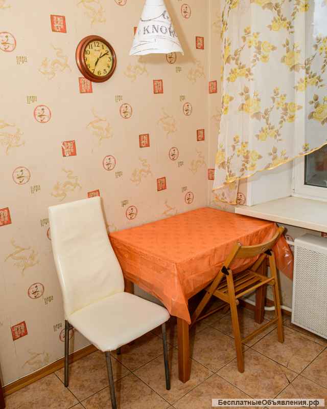 2 минуты от метро, все есть