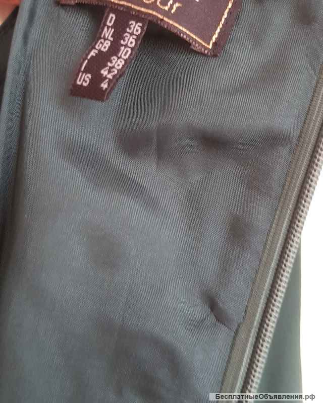 Платье бренда APART