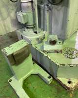 Фрезерный Широкоуниверсальный станок 6е75пф1