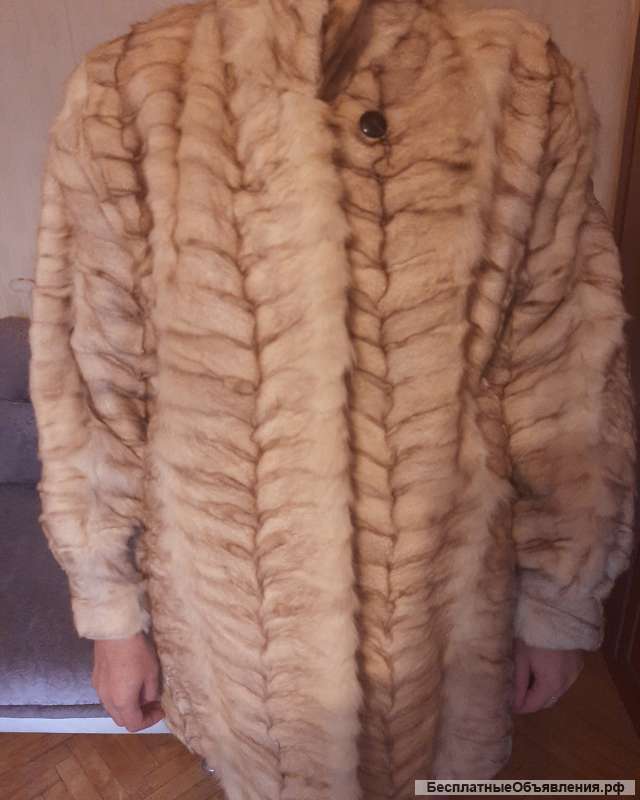 Полушубок белка