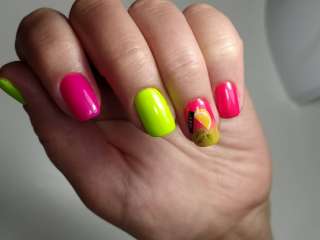 Маникюр педикюр