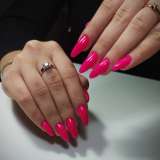 Маникюр педикюр