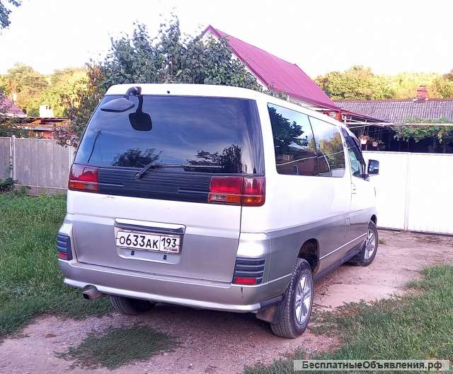 Nissan Elgrand 1998 г