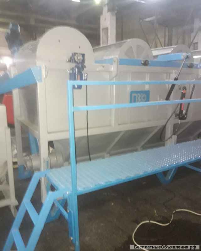 Ванна флотации для мойки и разделения полимеров и выгружными шнеками