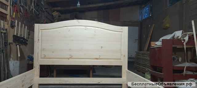 Изготовление кроватей из массива дерева на заказ
