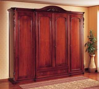 Отдам славянский шкаф (немецкий). В хорошем состоянии, в разобранном виде. Без насекомых. Небольшие