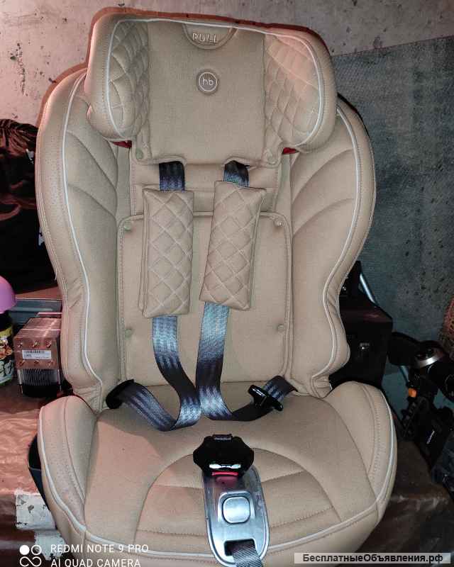 Детское автокресло. 1 год эксплуатации.