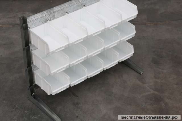 Настольный органайзер с пластиковыми лотками