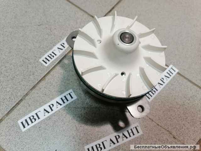 20734268 Водяной насос Volvo 20734268