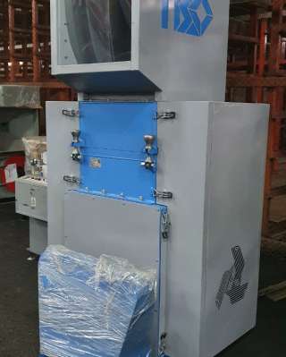 Дробилка ПЭТ бутылок и канистр