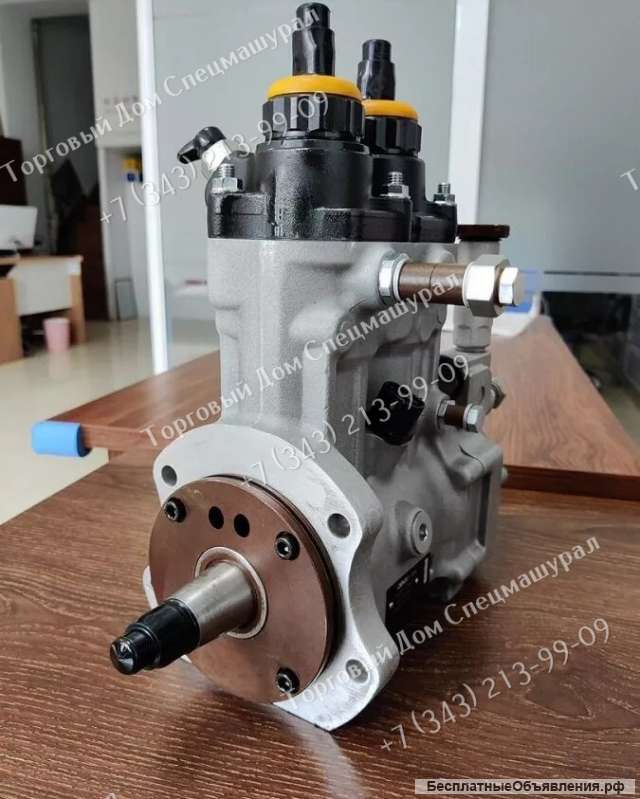 Топливный насос 6261-71-1111 Komatsu