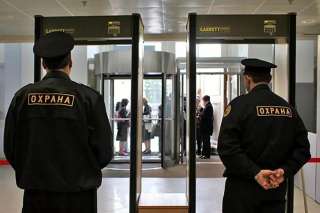 Охранник Вахта 15/30 в г. Москва с питанием