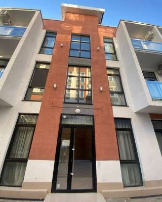 1-комнатная квартира 25м кв 1/3 эт