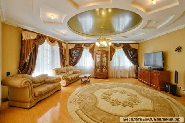 Дом у моря с бассейном