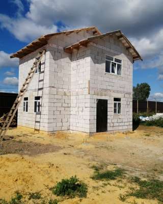 Дом с земельным участком