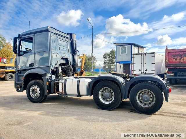 Mercedes Arocs 3348S б/у седельный тягач 6х4 2019 года