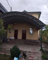 2-этажный дом, участок - 4 сотки, с. Орто-Сай, б/п