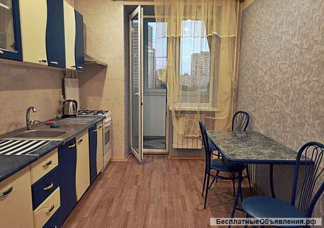 Сдаю 2к.кв. пр. Чехова 8/10кирп. 45м. ремонт