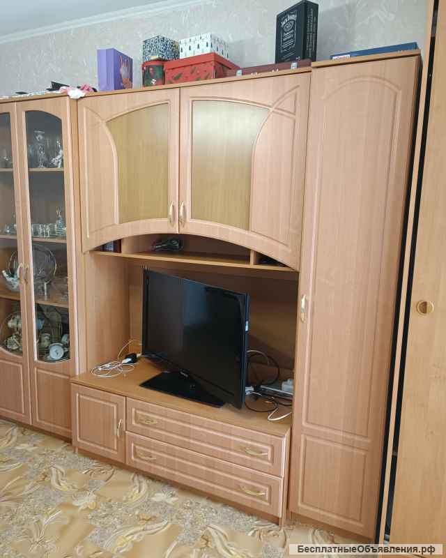 Однокомнатную квартиру в Симферополе с мебелью